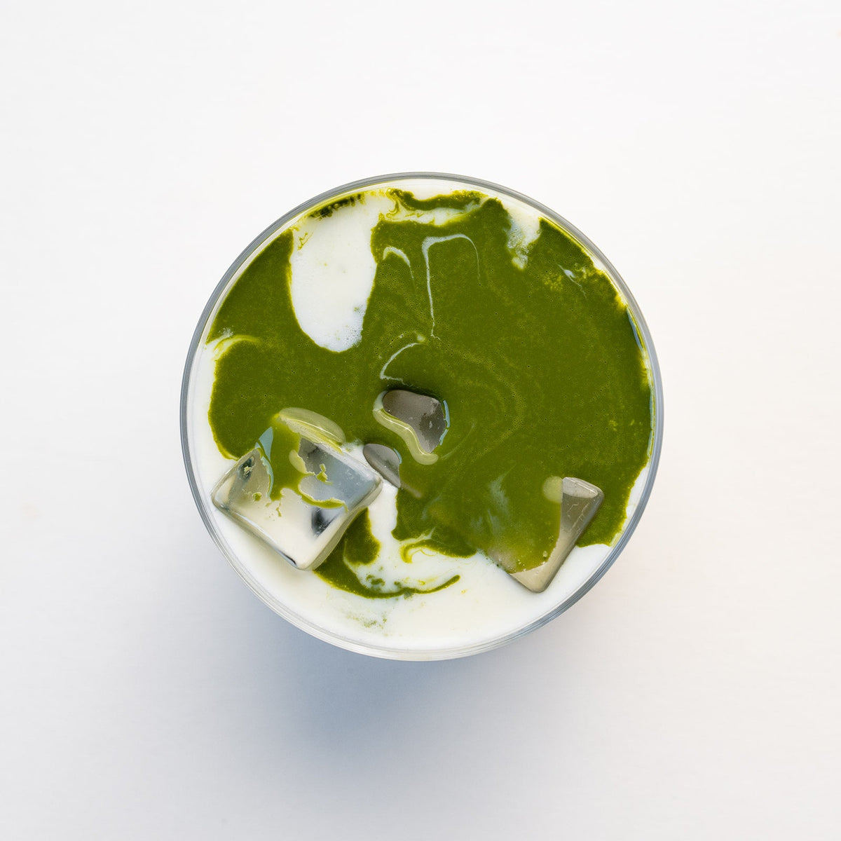 ¿Cuánta matcha debería usar una cafetería por latte?