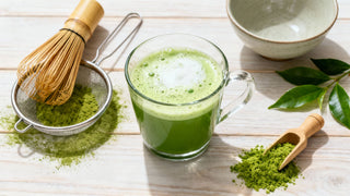 How to Make Matcha Latte: how to make matcha latte at home